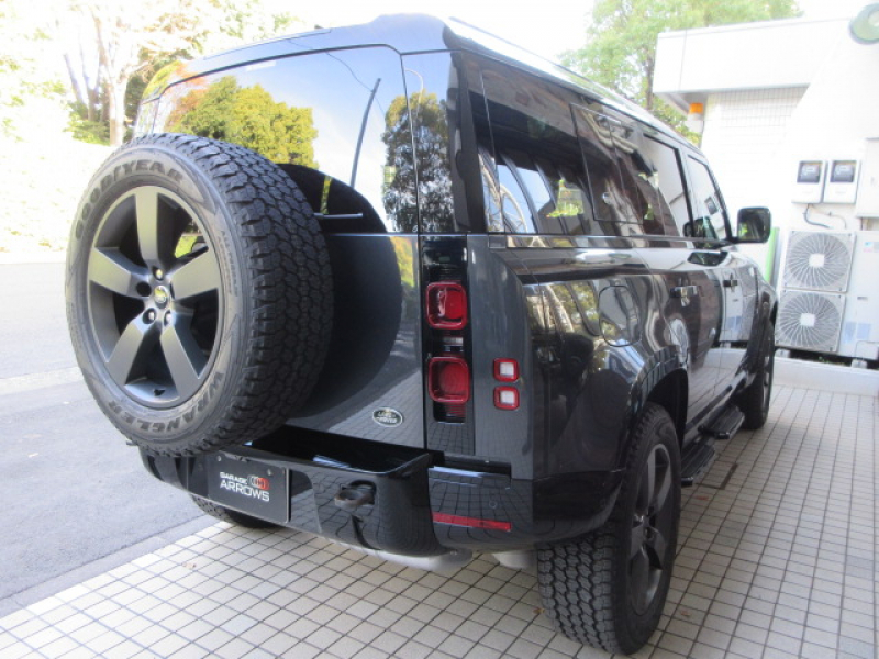 ランドローバー ディフェンダー 110 MHEV D300 XダイナミックHSE