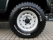 ランドローバー ディフェンダー 130DCPU 2.2Tdci PUMA後期最終モデル 5人乗り Nox/Pm適合 1ナンバー（3ナンバー可）ホワイトスチールホイール BFGタイヤ  並行輸入車 右ハンドル 記録簿付の中古車