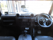ランドローバー ディフェンダー 110UW 2.2Tdci 社外18AW 5人乗り 後期最終PUMAモデル AT換装済 Nox/Pm適合 3ナンバー 社外グリル 社外Fアンダーガード プレミアムシート エボニーヘッドライナー  フルカーペット施工 LEDヘッドライト LEDバンパー NASランプ NASリアステップ  サイドランナー 背面タイヤ 並行輸入車 右ハンドル 記録簿の中古車