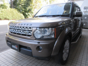 ランドローバー ディスカバリー4 5.0SE 本革 3SR 純正ナビTV 純正19AW 7人乗り AJ5.0V8最終モデル サイドステップ 全方位カメラ リアPDC ハーマンカードン Bluetoothオーディオ  バイキセノンヘッドライト プッシュSTART スマートKEY 正規ディーラー車 右ハンドル 記録簿付の中古車