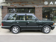 ランドローバー レンジローバー 4.0ファイナルエディション 本革 SR 純正AW SWB 後期最終モデル 特別限定車 限定カラー 全席シートリペア施工 天張新品生地張替 正規ディーラー車 右ハンドル 整備記録簿多数の中古車