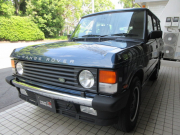 ランドローバー レンジローバー 4.0クラシック 本革 SR 純正同色AW SWB コイルサス クラシックインテリア 本革シート張替 ウッドパネル突板張替 リアアッパーゲートアルミ枠新品交換 天張張替 アイアンバンパー 正規ディーラー車 右ハンドル 整備明細多数の中古車