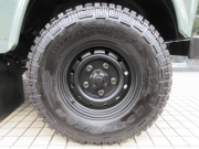 ランドローバー ディフェンダー 110SCPU 2.2Tdci ピックアップトラック Wolfstyleブラックホイール 2人乗り 後期PUMAモデル Nox/Pm適合 1ナンバー 新品エアコン装着 ヘリテイジスタイル CANVAS幌 クリアレンズ ヘリテイジグリル ウイングブラックチェッカープレート 前後マッドフラップ 並行輸入車 右ハンドル 記録簿付の中古車