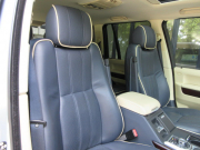 ランドローバー レンジローバーVOGUE 4.4V8 本革 SR ナビ 19AW 後期インテリア テレインレスポンス LOGIC7 天張り新品生地張替施工 正規ディーラー車 右ハンドル 記録簿付の中古車
