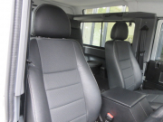 ランドローバー ディフェンダー 90SW XS 2.2TDCI 半革 ナビTV 新品AW＆M/Tタイヤ5本 社外オーディオ サイドランナー ブラックパック LEDレンズKIT MOMOステアリング 4人乗り Nox/Pm適合 3ナンバー ワンオーナー車 禁煙車 新車並行車 右ハンドル 記録簿付の中古車