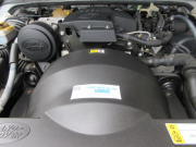 ランドローバー ディフェンダー 90SW XS 2.2TDCI 半革 ナビTV 新品AW＆M/Tタイヤ5本 社外オーディオ サイドランナー ブラックパック LEDレンズKIT MOMOステアリング 4人乗り Nox/Pm適合 3ナンバー ワンオーナー車 禁煙車 新車並行車 右ハンドル 記録簿付の中古車