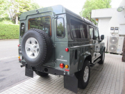 ランドローバー ディフェンダー 110SW XS 2.2TDCI 半革 純正AW AT換装済 社外オーディオ LEDレンズキット 背面タイヤ 7人乗り Nox/Pm適合 3ナンバー登録 ワンオーナー車 禁煙車 新車並行車 右ハンドル 記録簿付の中古車