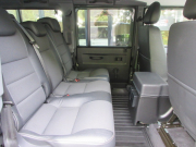 ランドローバー ディフェンダー 110SW XS 2.2TDCI 半革 純正AW AT換装済 社外オーディオ LEDレンズキット 背面タイヤ 7人乗り Nox/Pm適合 3ナンバー登録 ワンオーナー車 禁煙車 新車並行車 右ハンドル 記録簿付の中古車