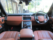 ランドローバー レンジローバー 5.0V8SCオートバイオグラフィ 本革 パノラマR ナビTV 純正22AW Incontrol ACC SVOプレミアムパレット コンビステアリング  セミアリニンレザー 正規ディーラー車 右ハンドル 記録簿付の中古車