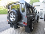 ランドローバー ディフェンダー 110SW 2.2TDCI ランドマークエディション 本革 限定AW 特別限定車 7人乗り ブラックパック後継 最終モデル サイドランナー 背面タイヤ コールドクライメイトパック コンビニエンスパック UK本国モデル 右ハンドル 記録簿付の中古車