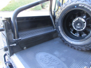 ランドローバー ディフェンダー 110DCAB 2.2Tdci XS 半革 2DIN 18AW 5人乗り エアサス RAW MOTOR SPORTカスタムカー AT換装済 LEDライト Dynaマット 社外Fグリル 社外Fバンパー 前後マッドフラップ サイドランナー 並行輸入車 右ハンドル 記録簿付の中古車