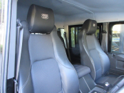 ランドローバー ディフェンダー 110DCAB 2.2Tdci XS 半革 2DIN 18AW 5人乗り エアサス RAW MOTOR SPORTカスタムカー AT換装済 LEDライト Dynaマット 社外Fグリル 社外Fバンパー 前後マッドフラップ サイドランナー 並行輸入車 右ハンドル 記録簿付の中古車