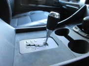 ランドローバー ディフェンダー 110DCAB 2.2Tdci XS 半革 2DIN 18AW 5人乗り エアサス RAW MOTOR SPORTカスタムカー AT換装済 LEDライト Dynaマット 社外Fグリル 社外Fバンパー 前後マッドフラップ サイドランナー 並行輸入車 右ハンドル 記録簿付の中古車