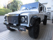 ランドローバー ディフェンダー 110SW 2.2Tdci LANDMARK EDITON 本革 2DINパネル 18AW 特別限定車 最終モデル BOWLERカスタム GRIFFINインテリア アルカンターラ ブラックパック後継 LEDランプ ワンオーナー車 並行輸入車 右ハンドル 記録簿付の中古車
