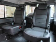 ランドローバー ディフェンダー 110SW 2.2Tdci XS 半革 Black sawtoothホイール 7人乗り AT換装済 キーレス シートヒーター ブラックパック クリアレンズ サイドランナー 前後マッドフラップ 背面タイヤ 並行輸入車 右ハンドル 記録簿付の中古車