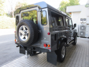 ランドローバー ディフェンダー 110SW 2.2Tdci LANDMARK EDITOIN 本革 専用AW 特別限定車 7人乗り プレミアムレザーシート アルカンターラルーフライニング クリアレンズ ブラックパック後継 前後マッドフラップ サイドライナー 背面タイヤ 並行輸入車 右ハンドル 記録簿付の中古車