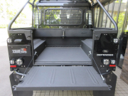 ランドローバー ディフェンダー 110DCAB 2.2Tdci XS 本革レカロシート SR 5人乗り Nox/Pm適合 1ナンバー AT換装済 007SPECTREコンセプト 新品MAXXIS37タイヤ＆ビートロックホイール FOXショックアブソーバー 専用オーバーフェンダー レカロ本革シート2脚 ルーフキャリア LEDランプ チェッカープレート その他多数 並行輸入車 右ハンドル 記録簿付の中古車