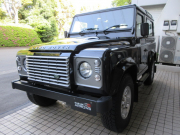 ランドローバー ディフェンダー 90SW 2.2Tdci XS 半革 純正Boostホイール 4人乗り AT換装済 Nox/Pm適合 3ナンバー登録 クリアレンズ 前後マッドフラップ サイドランナー 背面タイヤ 並行輸入車 右ハンドル 記録簿付の中古車