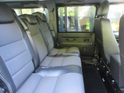 ランドローバー ディフェンダー 110SW 2.2Tdci XS 半革 モデューラーブラックホイール M/Tタイヤ 7人乗り Nox/Pm適合 ワイドフェンダー （LINE-X）クリアレンズ LED MOMOステア フォールディングサイドステップ 並行輸入車 右ハンドル 記録簿付の中古車