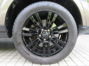 ランドローバー ディスカバリー 3.0V6SC SE ブラックデザインパック 本革 3SR 純正ナビ 純正19AW パドルシフト ブラインドスポット リバーストラフィック メリディアン 大人気カラー 前法人オーナー車 正規ディーラー車 右ハンドル 記録簿付の中古車