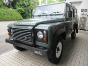 ランドローバー ディフェンダー 110SW 2.2Tdci 7人乗り AT換装済 Nox/Pm適合 3ナンバー登録 スチールホイール ホワイトルーフ 背面タイヤ 並行輸入車 右ハンドル 記録簿付の中古車