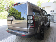 ランドローバー ディスカバリー 3.0V6SC SE 本革 3SR 純正ナビ OPブラック20AW 7人乗り フリップダウンモニター DVDプレーヤー 全方位カメラ メリディアン 副変速機付 ワンオーナー車 正規ディーラー車 右ハンドル 記録簿付の中古車