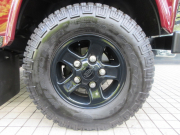 ランドローバー ディフェンダー 110SW 2.2Tdci XS 半革 純正ブラックBoostホイール 7人乗り AT換装済 Nox/Pm適合 3ナンバー登録 ブラックコントラストルーフ プレミアムカーペット アルカンターラ シュノーケル チェッカープレート クリアレンズ ランプガード 前後マッドフラップ XSサイドランナー 背面タイヤ 並行輸入車 右ハンドル 記録簿付の中古車