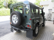 ランドローバー ディフェンダー 90SW 2.2Tdci XS  半革 純正Boostホイール  4人乗り AT換装済 Nox/Pm適合 3ナンバー登録  LAZERディライト シュノーケル MANTEC社製スイングキャリア クリアレンズ 前後マッドプラップ  XSサイドランナー 背面タイヤ 並行輸入車 右ハンドル 記録簿付の中古車