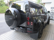 ランドローバー ディフェンダー 110 MHEV D300 XダイナミックHSE 本革 パノラマSR 純正11.4Pivi Proナビ 純正19グロスブラックAW エクステンテッドブラックパック エアサスペンションパック サイドステップ 純正OP多数 新車保証継承可能 ワンオーナー車 禁煙車 正規ディーラー車 右ハンドル 記録簿付の中古車