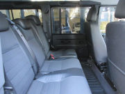 ランドローバー ディフェンダー 110SW 2.4Tdci XS 半革 新品Sawtoothアルミホイール 新品タイヤ Nox/Pm適合 3ナンバー コンビニエンスパック フロアカーペット クリアレンズ 前後マッドフラップ XSサイドランナー 背面タイヤ 新車並行車 右ハンドル 記録簿付の中古車