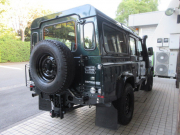 ランドローバー ディフェンダー 110SW 2.2Tdci XS 半革 ブラックスチールホイール カロッツェリアフローティングAVモニター AT換装済 7人乗り Nox/Pm適合 3ナンバー フルカーペット チェッカープレート LEDヘッドライト LEDレンズ LEDバンパー シュノーケル  XSサイドランナー マッドフラップ 背面タイヤ 並行輸入車 右ハンドル 記録簿付の中古車