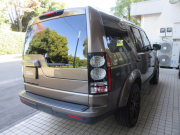 ランドローバー ディスカバリー 3.0V6SC SE 本革 3SR 純正ナビTV 純正19AW 7人乗り 後期モデル ブラックデザインパック 稀少カラー 副変速機 前後PDC メリディアン エクステンテドブラックルーフレール 正規ディーラー車 右ハンドル 記録簿付の中古車