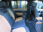 ランドローバー ディフェンダー 110 X MHEV D300 コンビレザー パノラマSR 純正ナビ 純正20AW エアサス Pivi Pro マトリックスLEDヘッドライト サイドステップ コールドクライメイトコンビニエンスパック エクステンテドレザーアップグレード ワンオーナー 正規ディーラー車 右ハンドル 記録簿付の中古車