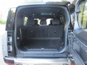 ランドローバー ディフェンダー 110 X MHEV D300 コンビレザー パノラマSR 純正ナビ 純正20AW エアサス Pivi Pro マトリックスLEDヘッドライト サイドステップ コールドクライメイトコンビニエンスパック エクステンテドレザーアップグレード ワンオーナー 正規ディーラー車 右ハンドル 記録簿付の中古車