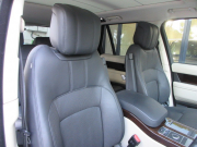 ランドローバー レンジローバー ヴォーグ PHEV P400e 本革 パノラマSR 純正ナビTV 21AW 後期モデル Incontrol Touch Pro Duo ドライバーアシストパック ピクセルLEDヘッドライト ヘッドアップディスプレイ メリディアンサラウンドサウンド イオン/PM2.5 コンビステア 新車保証継承可 正規ディーラー車 右ハンドル 記録簿付の中古車