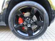 ランドローバー ディフェンダー 110 X MHEV D300 本革 パノラマSR 純正ナビ 純正22AW 11.4モニター フルTFTメーター コールドクライメイトパック マトリックスLEDヘッドライト デジタルミラー ワイドオーバーフェンダー サイドステップ エアサスペンション アクティビティキー 新車保証継承可 正規ディーラー車 右ハンドル 記録簿付の中古車