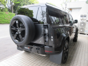 ランドローバー ディフェンダー 110 X D300 MHEV 本革 パノラマSR 純正ナビ 純正22AW エアサス 7人乗り ファミリーコンフォートパック マトリックスLED HUD 電動サイドステップ エクステンテドレザーアップグレード 純正マッドフラップ ワイドオーバーフェンダー 2022年モデル ワンオーナー車 正規ディーラー車 右ハンドル 全正規D記録簿付の中古車