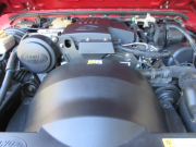 ランドローバー ディフェンダー 110UW 2.2Tdci XS 半革 新品Sawtoothホイール＆MTタイヤ パノラミックウインドウカスタム 5人乗り Nox/Pm適合 3ナンバー ブラックパック KBX製フロントグリル＆ダクトカバー LEDバンパー ステンレスボルト クリアレンズ 前後マッドフラップ XSサイドランナー スイングキャリア 背面タイヤ 並行輸入車 右ハンドル 記録簿付の中古車