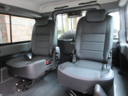 ランドローバー ディフェンダー 110SW 2.2Tdci XS 半革 Sawtoothブラックホイール 7人乗り AT換装済 Nox/Pm適合 3ナンバー ブラックパックペイント クリアレンズ 前後マッドフラップ XSサイドランナー 背面タイヤ 並行輸入車 右ハンドル 記録簿付の中古車