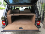 ランドローバー レンジローバー 4.3ヴァンデンプラ 本革 SR ボディ同色AW LWB クラシックインテリア コイルサス換装済 正規ディーラー車 右ハンドル 記録簿付の中古車