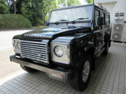ランドローバー ディフェンダー 110SW 2.2Tdci XS 半革 純正Boostホイール 7人乗り AT換装済 Nox/Pm適合 3ナンバー アルカンターラルーフライニング クリアレンズ 前後マッドフラップ XSサイドランナー 背面タイヤ 並行輸入車 右ハンドル 記録簿付の中古車