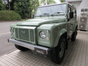 ランドローバー ディフェンダー 90SW 2.2Tdci Heritageエディション 専用シート 同色スチールホイール 4人乗り 特別限定車 後期最終モデル Nox/Pm適合 3ナンバー ホワイトルーフ フォールディングサイドステップ  前後マッドフラップ 背面タイヤ 前法人オーナー 並行輸入車 右ハンドル 記録簿付の中古車