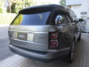 ランドローバー レンジローバー 3.0V6D オートバイオグラフィ 本革 パノラマSR 純正ナビTV 純正21AW 後期モデル 電動サイドステップ ドライバーアシストパック ピクセルレーザーLED リアエグゼクティブクラスシート HUD ACC 正規ディーラー車 右ハンドル 記録簿付の中古車