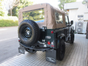 ランドローバー ディフェンダー 90SOFTTOP 本革張替 同色スチールホイール 4人乗り ソフトトップカスタム AT換装済 Nox/Pm適合 3ナンバー 1オーナー車 Galvanised Heavy Dutyフレーム Mohair幌 Galvanisedフロントバンパー ヘリテイジグリル リアNASステップ Galvanisedスペアキャリア モトリタステアリング 並行輸入車 右ハンドル 記録簿の中古車