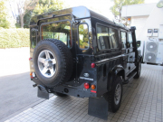 ランドローバー ディフェンダー 110SW 2.2Tdci Country 純正ディアルフィニッシュAW 5人乗り AT換装済 Nox/Pm適合 3ナンバー シュノーケルKit クリアレンズ 前後マッドフラップ SVXサイドランナー 背面タイヤ 並行輸入車 右ハンドル 記録簿付の中古車