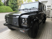 ランドローバー ディフェンダー 110SW 2.2Tdci XS 半革 新品モデューラーホイール＆A/Tタイヤ 7人乗り 後期最終PUMAモデル  AT換装済 Nox/Pm適合 3ナンバー 新品LEDヘッドライト＆レンズKIT フルカーペット施工 アルカンターラルーフライナー 新品ナルディステア 前後マッドフラップ XSサイドランナー 背面タイヤ 並行輸入車 右ハンドル 記録簿付の中古車