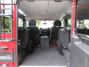 ランドローバー ディフェンダー 90SW 2.2TdciXS 半革 新品18インチSawtoothホイール 新品タイヤ 4人乗り AT換装済 Nox/Pm適合 EXPEDITIONルーフラック＆リアラダー 新品LEDヘッドライト LEDクリアNASランプ Aガード ランプガード チェッカープレート リアNASステップ 前後マッドフラップ XSサイドランナー 背面タイヤ 並行輸入車 右ハンドル 記録簿付の中古車
