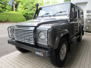 ランドローバー ディフェンダー 110SW 2.4Tdci XS 半革 純正Boostホイール 5人乗り AT換装済 Nox/Pm適合 3ナンバー クリアレンズ 新品F/Rランプガード チェッカープレート シュノーケルkit フルカーペット施工 前後マッドフラップ XSサイドランナー 背面タイヤ 並行輸入車 右ハンドル 記録簿付の中古車