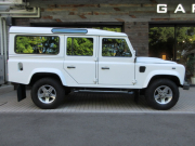 ランドローバー ディフェンダー 110SW 2.2Tdci XS 本革張替 社外2DINナビTV 純正デュアルフィニッシュAW 7人乗り 後期最終PUMAモデル AT換装済 Nox/Pm適合 3ナンバー クリアレンズ バックカメラ デジタルインナーミラー ETC車載器 前後マッドフラップ XSサイドランナー 背面タイヤ 前法人オーナー 並行輸入車 右ハンドル 記録簿付の中古車