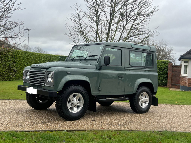 ランドローバーディフェンダー90SW 2.2Tdci Country 純正Boostホイール 4人乗り Nox/Pm適合 3ナンバー クリアレンズ XSサイドランナー 前後マッドフラップ 背面タイヤ 並行輸入車 右ハンドル 記録簿付
